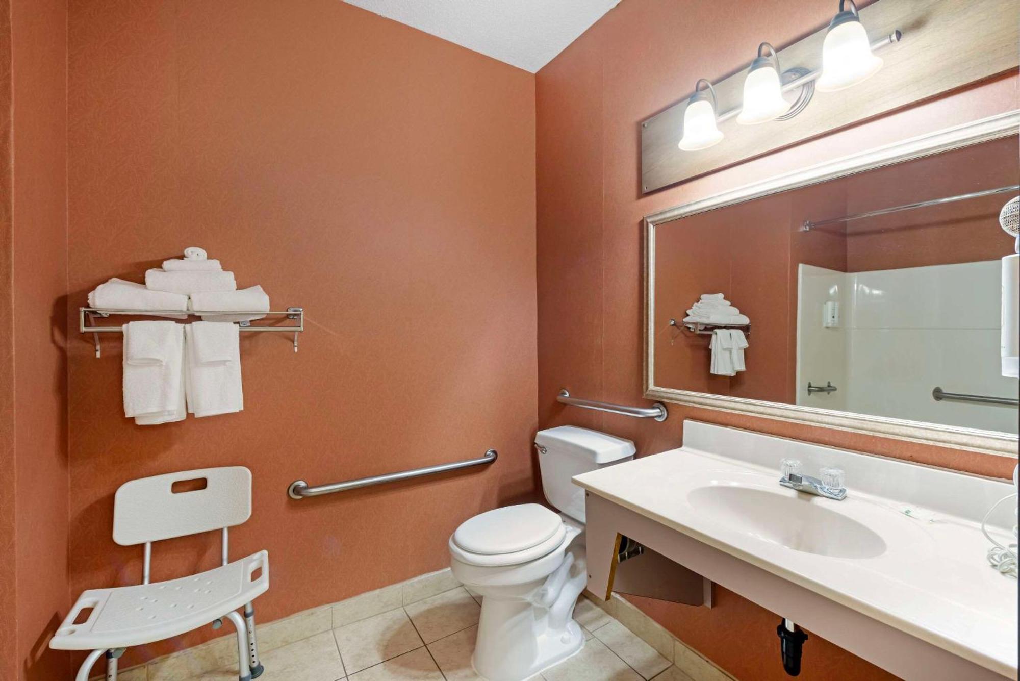 Quality Inn Бемиджи Экстерьер фото