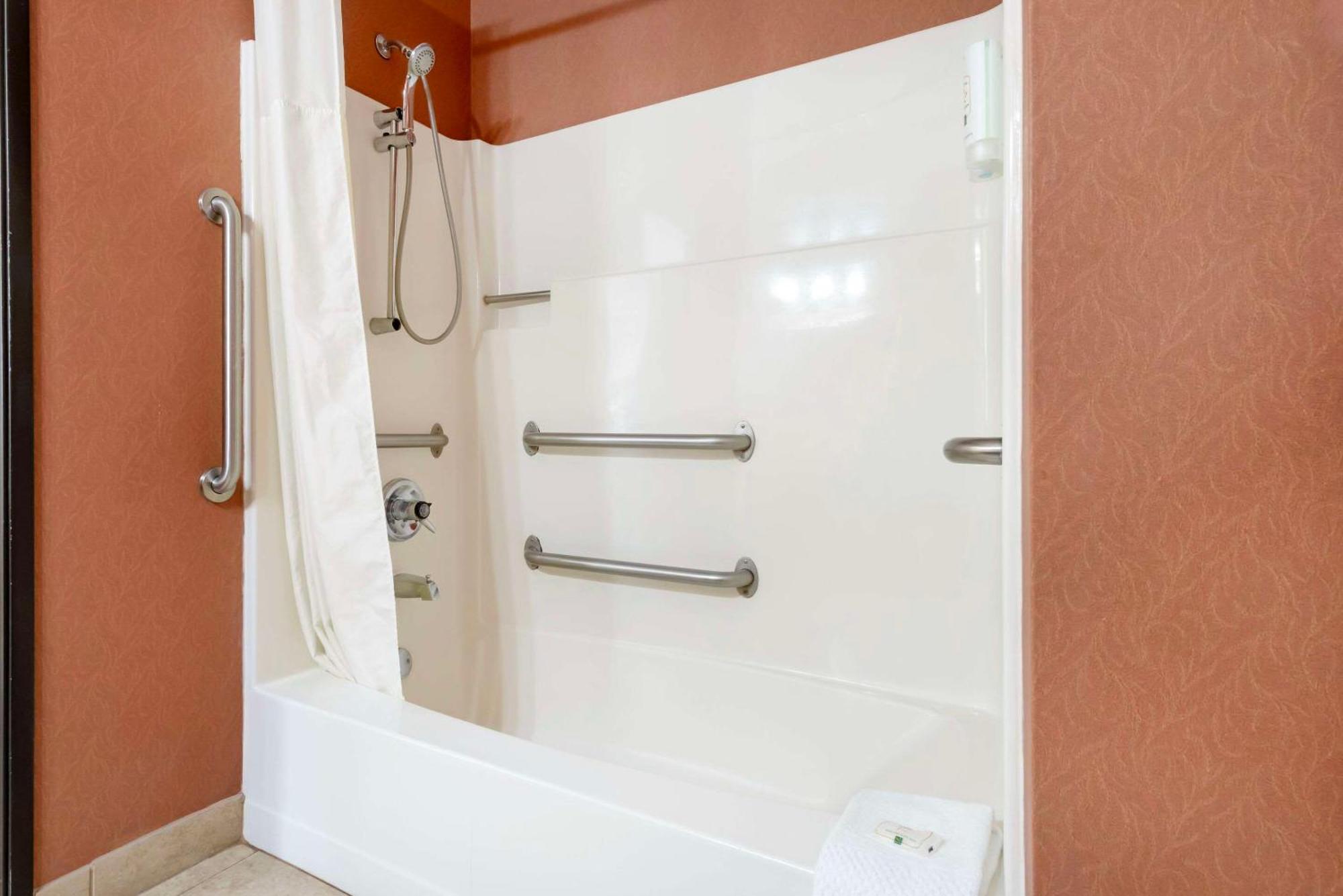 Quality Inn Бемиджи Экстерьер фото