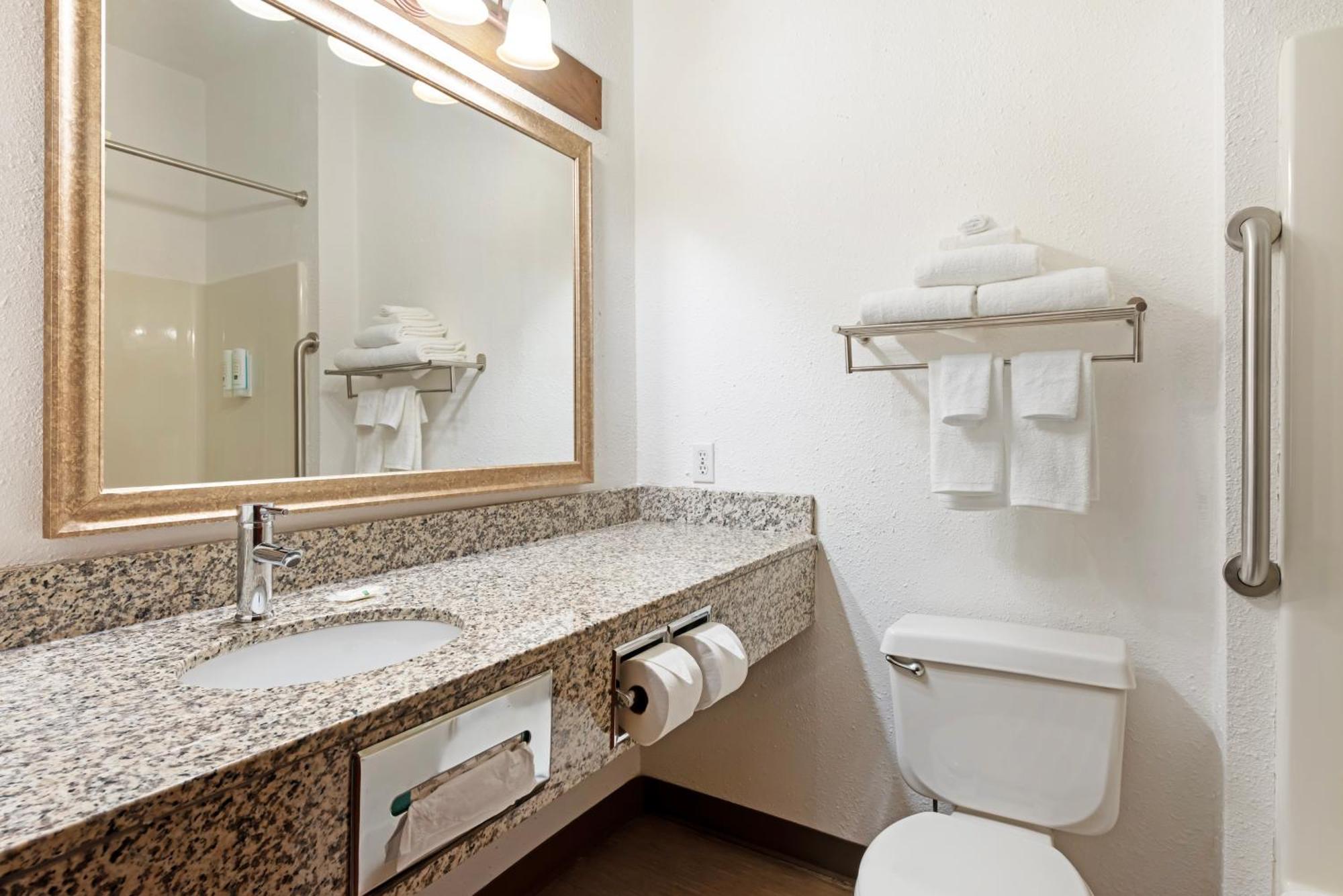 Quality Inn Бемиджи Экстерьер фото
